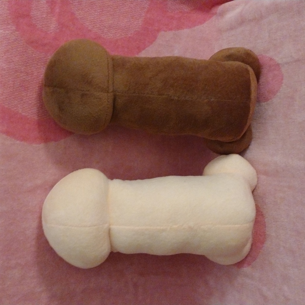 Peni$ Pal Plushie Set - Chocolate (Happy Face) & Vanilla (Sad Face) - Picture 5 of 5